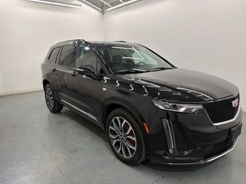 Used 2024 Cadillac XT6 Sport AWD/4WD image 7