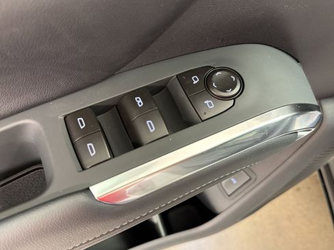 New 2026 Chevrolet Traverse LT FWD image 11