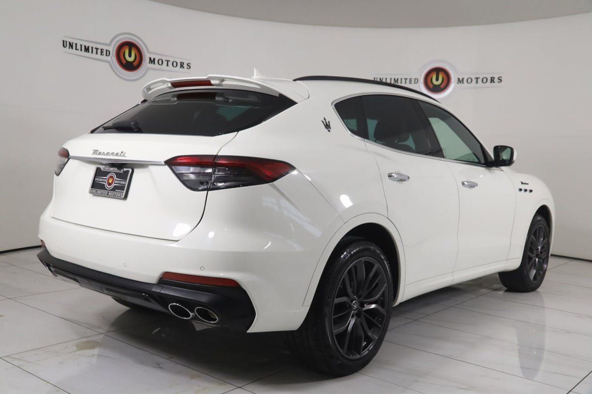 Used 2022 Maserati Levante Modena AWD/4WD image 3