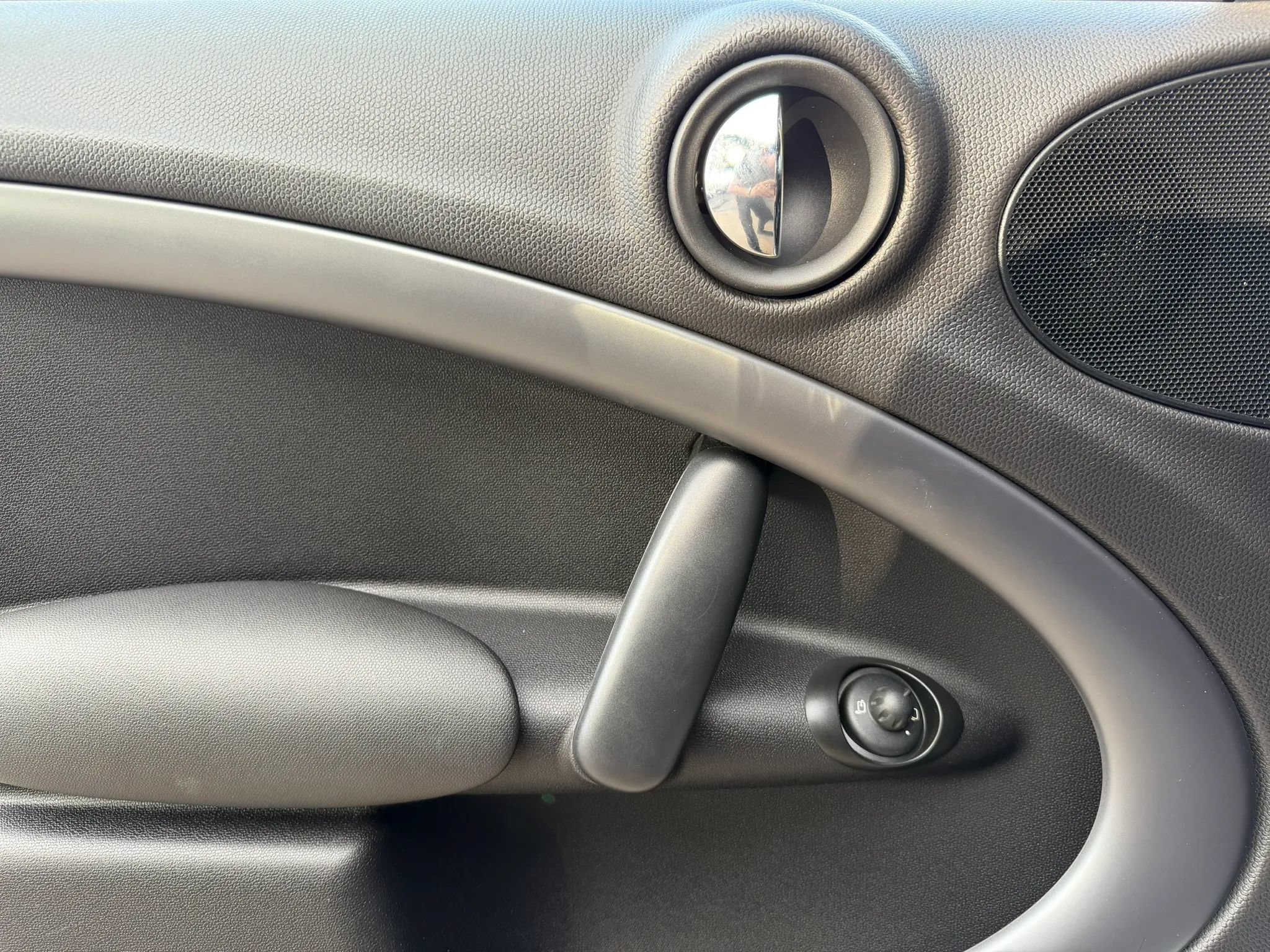 Used 2012 MINI Cooper Countryman S FWD image 9