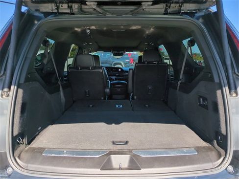 Used 2022 Cadillac Escalade ESV Premium Luxury image 14