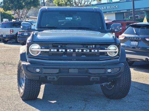 New 2025 Ford Bronco Outer Banks w/ Sasquatch Package image 3