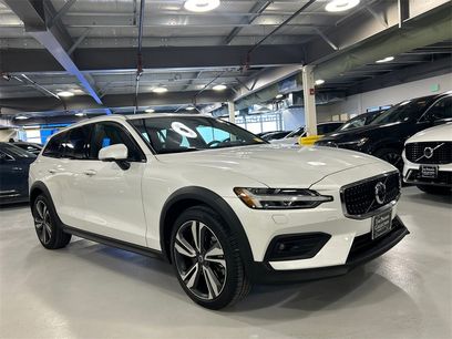 Certified 2025 Volvo V60 B5 Cross Country Plus