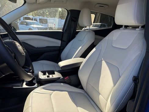 New 2025 Ford Mustang Mach-E Premium image 10
