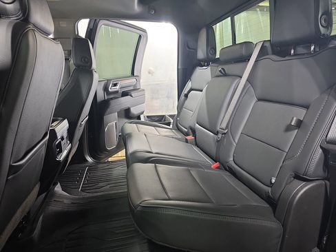 Used 2024 GMC Sierra 3500 Denali w/ Denali Reserve Package AWD/4WD image 13
