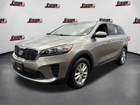 Certified 2019 Kia Sorento LX image 1