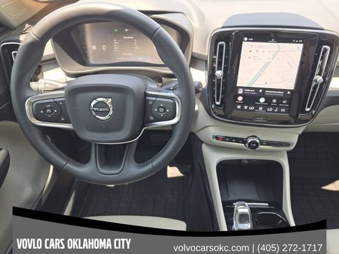 Certified 2023 Volvo XC40 B4 Plus w/ Driver Assist Package FWD image 29