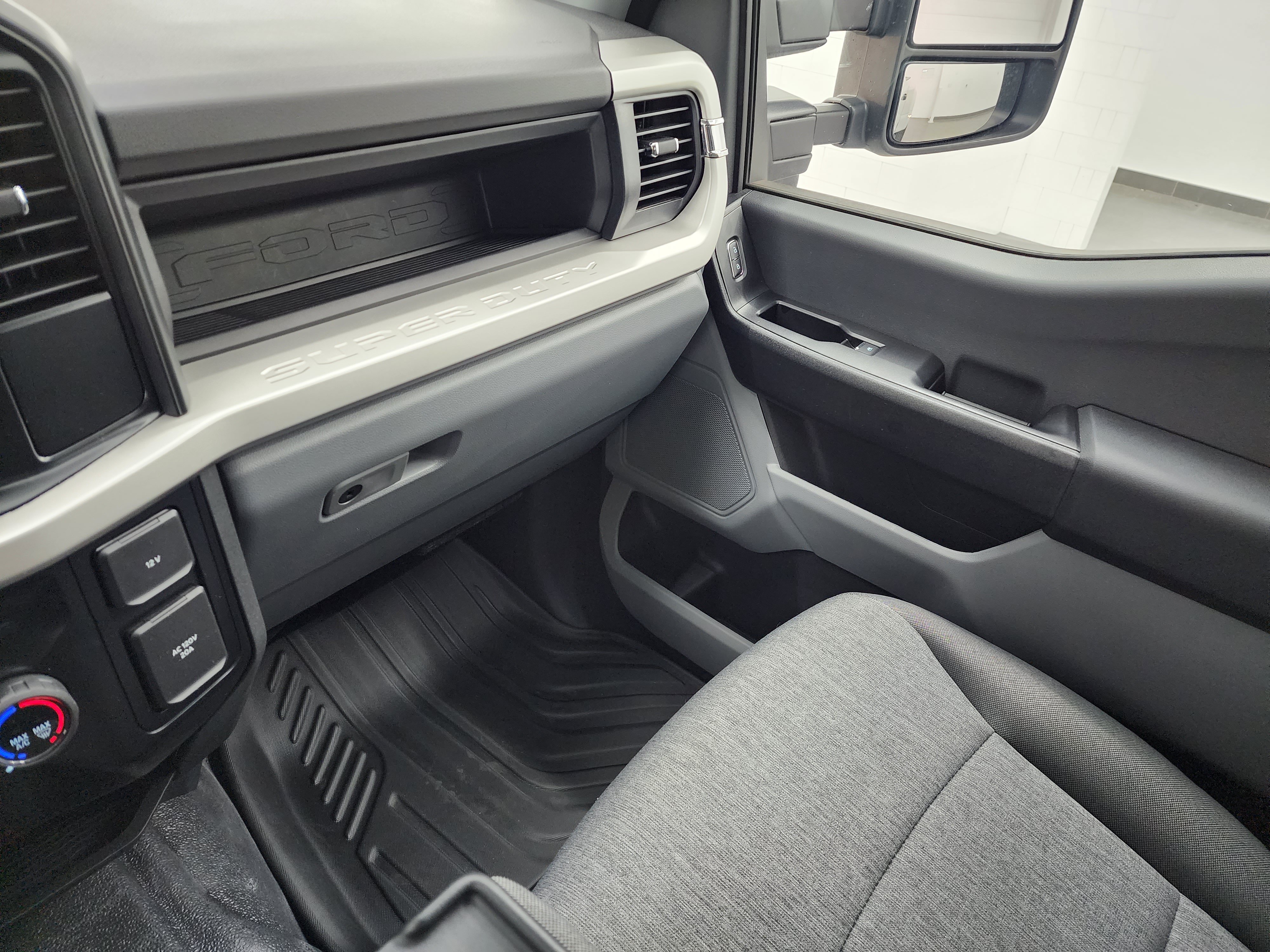 Used 2025 Ford F350 XL w/ 360-Degree Camera Package AWD/4WD image 12