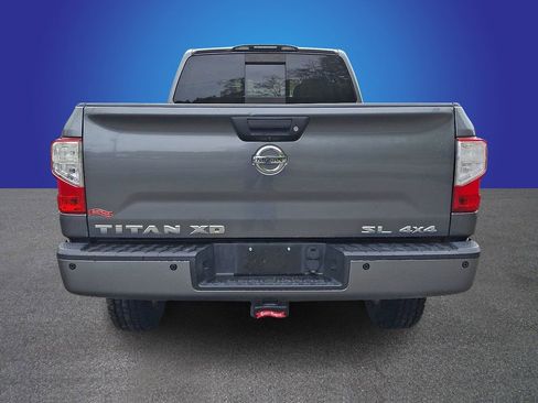 Used 2016 Nissan Titan SL AWD/4WD image 5