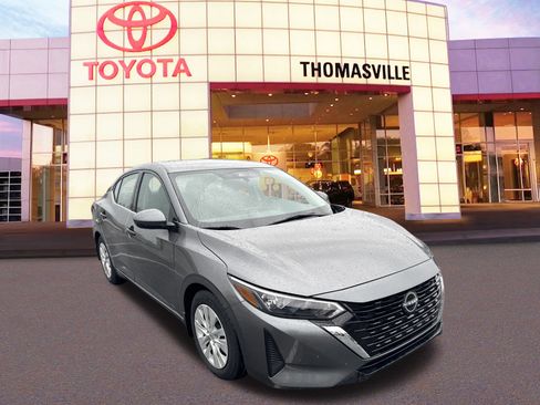 Used 2024 Nissan Sentra S image 3