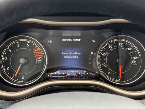 Used 2018 Jeep Cherokee Limited image 21