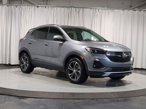 Used 2023 Buick Encore GX Essence image 16