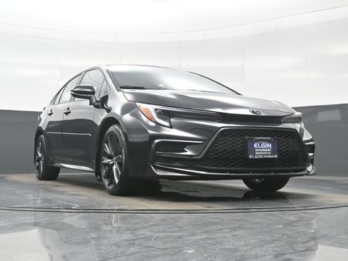 Used 2023 Toyota Corolla XSE image 32