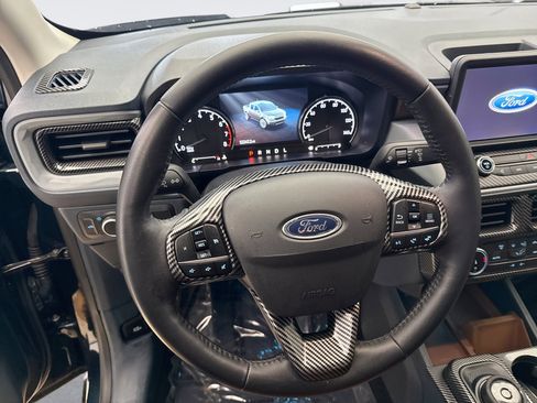 Used 2022 Ford Maverick Lariat FWD image 12