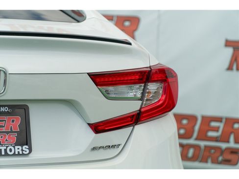 Used 2022 Honda Accord Sport image 29