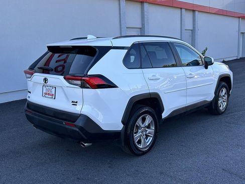 Certified 2022 Toyota RAV4 XLE image 4