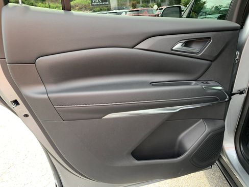 New 2026 Chevrolet Traverse LT w/ Driver Confidence Package image 18