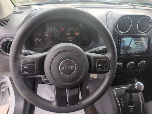 Used 2016 Jeep Compass Sport w/ Power Value Group image 18