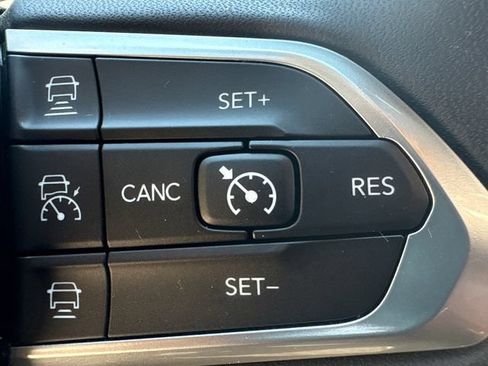 Used 2023 Jeep Compass Limited AWD/4WD image 28