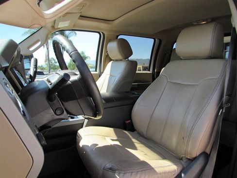 Used 2015 Ford F250 Lariat w/ Lariat Ultimate Package AWD/4WD image 10