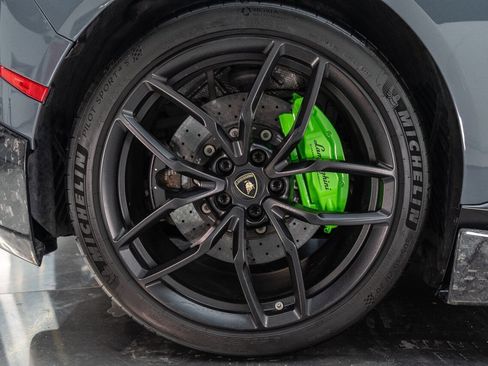 Used 2017 Lamborghini Huracan LP 610-4 AWD/4WD image 85