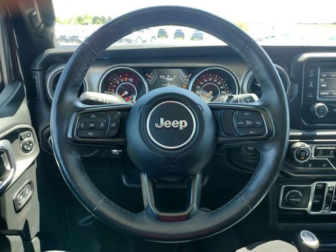 Used 2018 Jeep Wrangler Unlimited Sport w/ Dual Top Group AWD/4WD image 22