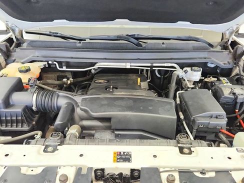 Used 2018 Chevrolet Colorado LT RWD image 38