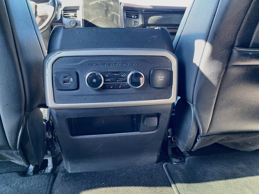 Used 2023 Ford Expedition Limited AWD/4WD image 26