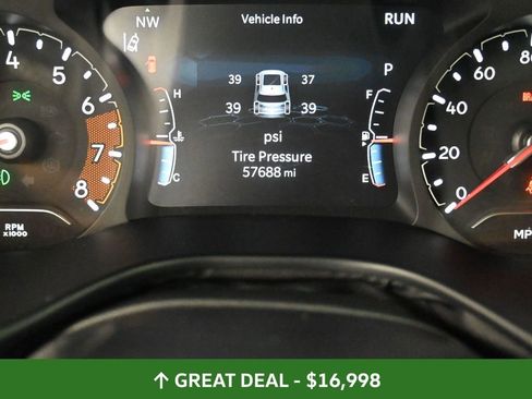 Used 2023 Jeep Compass Latitude image 37