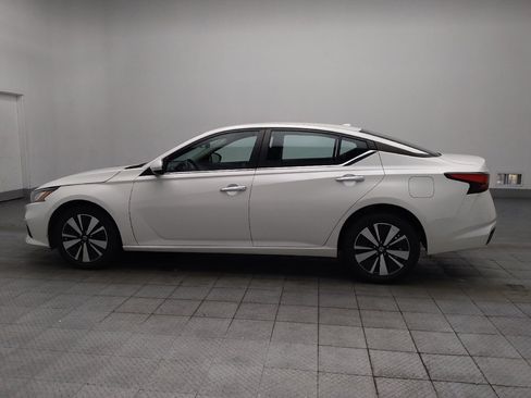 Used 2022 Nissan Altima 2.5 SV AWD/4WD image 3