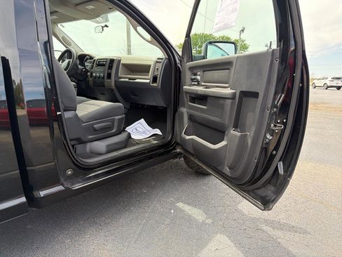 Used 2012 RAM 1500 Express RWD image 16