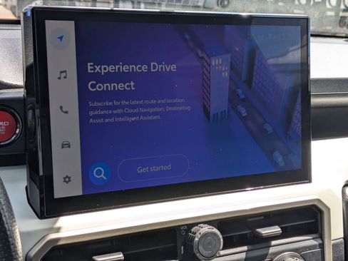 Used 2024 Toyota Tacoma TRD Off-Road image 17