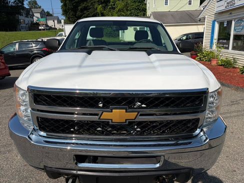 Used 2013 Chevrolet Silverado 2500 W/T AWD/4WD image 4