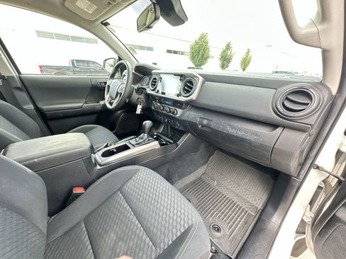 Used 2022 Toyota Tacoma SR5 w/ Trail Edition AWD/4WD image 27