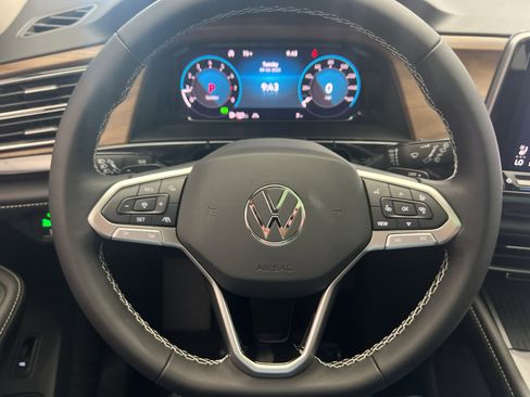 New 2026 Volkswagen Atlas SE image 16