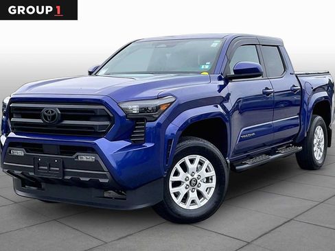 Used 2025 Toyota Tacoma SR5 AWD/4WD image 1