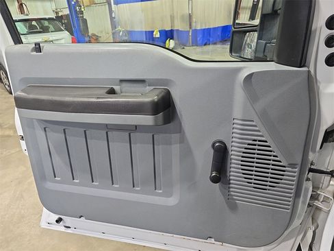 Used 2016 Ford F450 XL w/ XL Value Package image 26