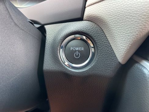 Used 2024 Toyota RAV4 Limited image 17