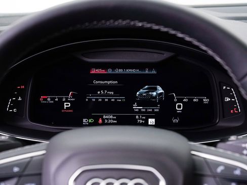 Certified 2025 Audi Q8 Premium Plus w/ Premium Plus Package AWD/4WD image 15