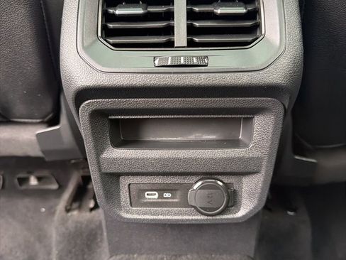 Used 2022 Volkswagen Tiguan SEL R-Line AWD/4WD image 41
