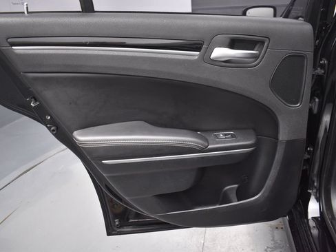 Used 2018 Chrysler 300 S w/ 300S Premium Group AWD/4WD image 26