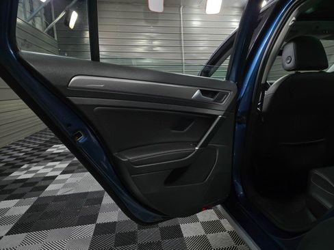 Used 2019 Volkswagen Golf Alltrack SEL image 35