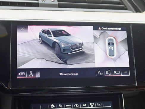 Used 2024 Audi Q8 e-tron Prestige image 20