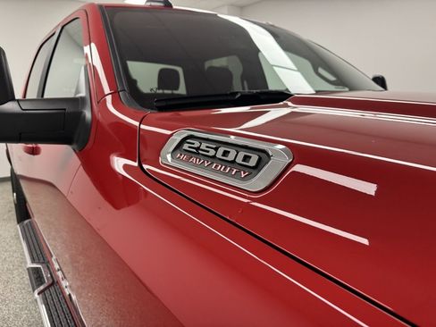 Used 2024 RAM 2500 Big Horn w/ Sport Appearance Package image 15