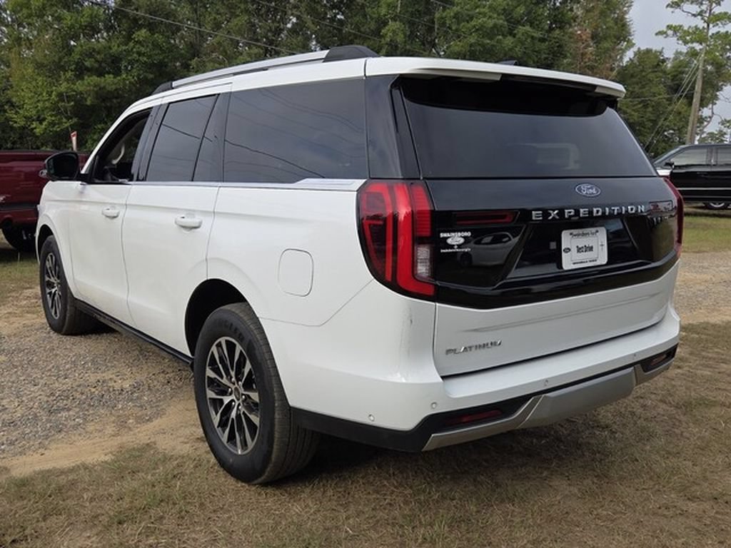 Used 2025 Ford Expedition Platinum AWD/4WD image 12