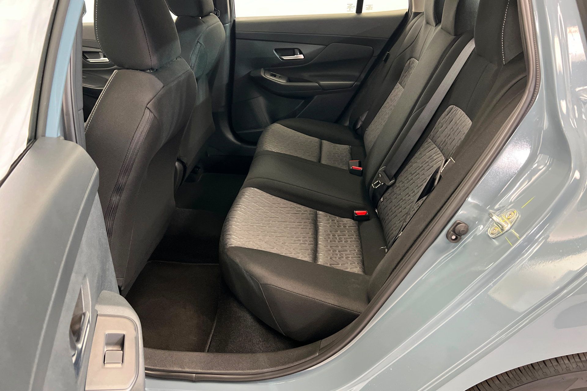 New 2027 Nissan Sentra SV w/ Floor Mat Package FWD image 21