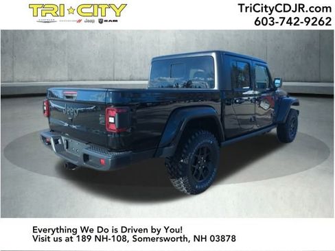 New 2026 Jeep Gladiator Willys image 5