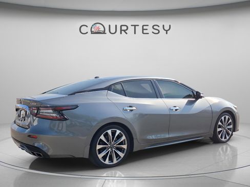 Certified 2023 Nissan Maxima Platinum w/ Sport Mat Group FWD image 8