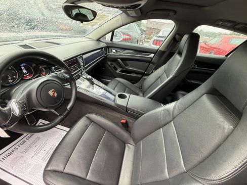 Used 2012 Porsche Panamera RWD image 11