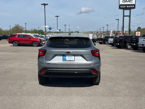 New 2026 Chevrolet Trax RS w/ Driver Confidence Package image 5